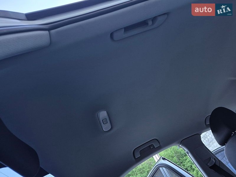 Седан Audi A4 2013 в Рахові