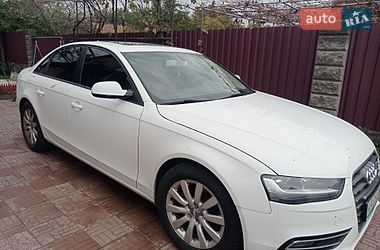 Седан Audi A4 2013 в Вараші