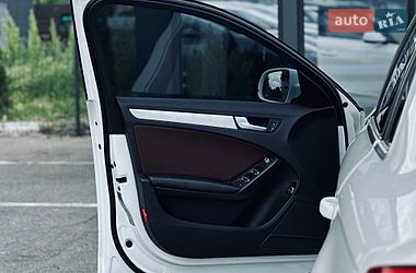 Седан Audi A4 2014 в Кременчуге