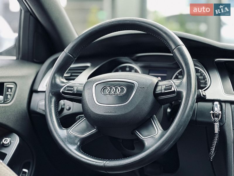 Седан Audi A4 2014 в Кременчуге