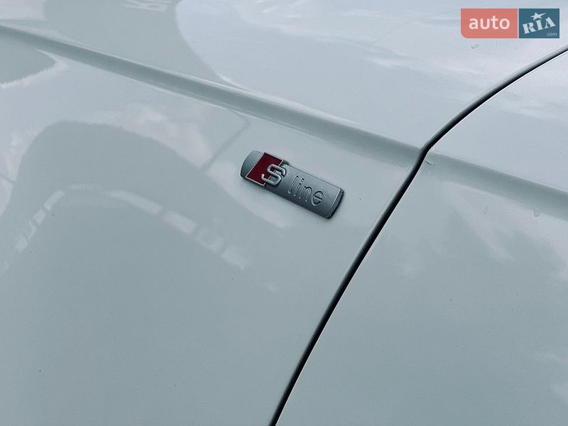 Седан Audi A4 2014 в Кременчуге