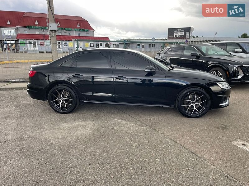 Седан Audi A4 2020 в Киеве
