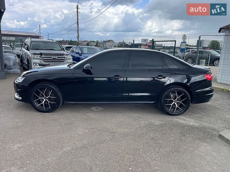 Седан Audi A4 2020 в Киеве