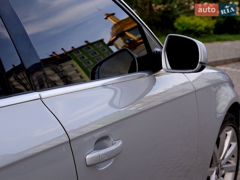 Седан Audi A4 2012 в Івано-Франківську