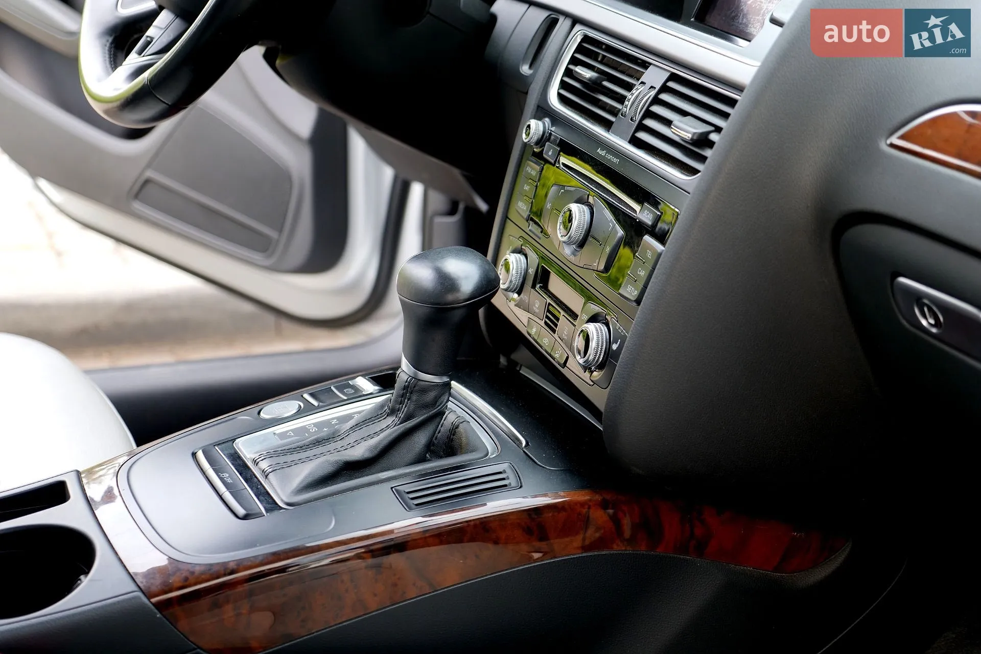2012 Audi A4 - мініатюра 17