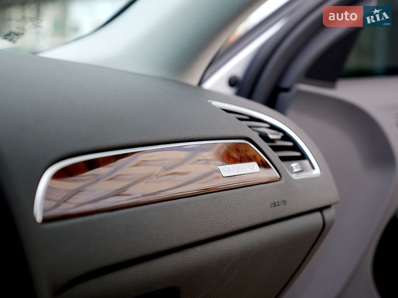 Седан Audi A4 2012 в Івано-Франківську