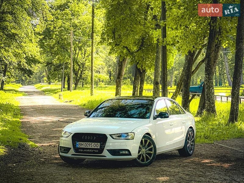 Седан Audi A4 2012 в Сумах
