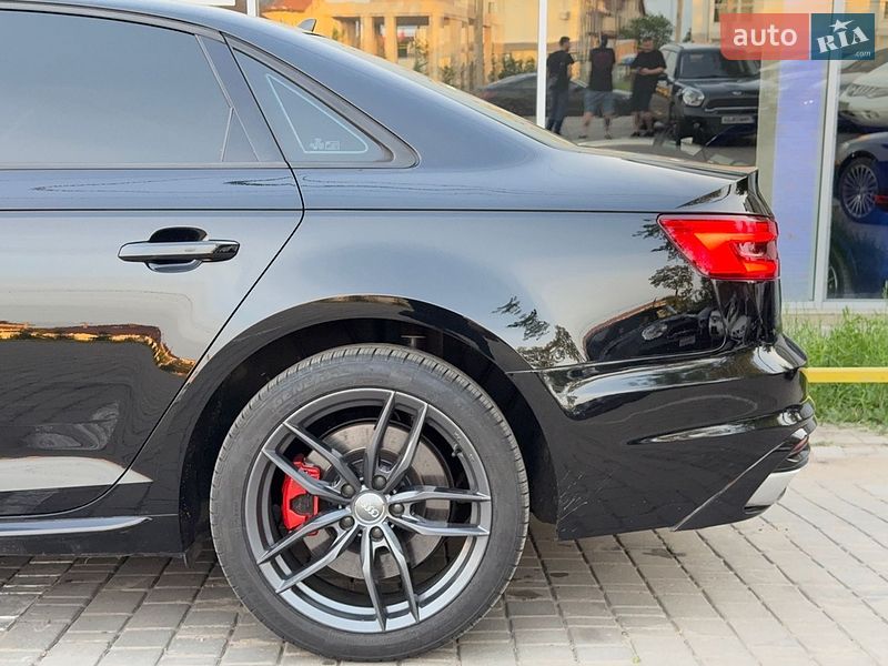 Седан Audi A4 2016 в Одесі