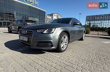 Седан Audi A4 2017 в Львове