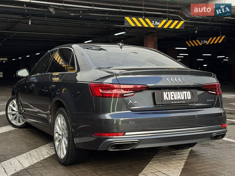 Седан Audi A4 2019 в Киеве