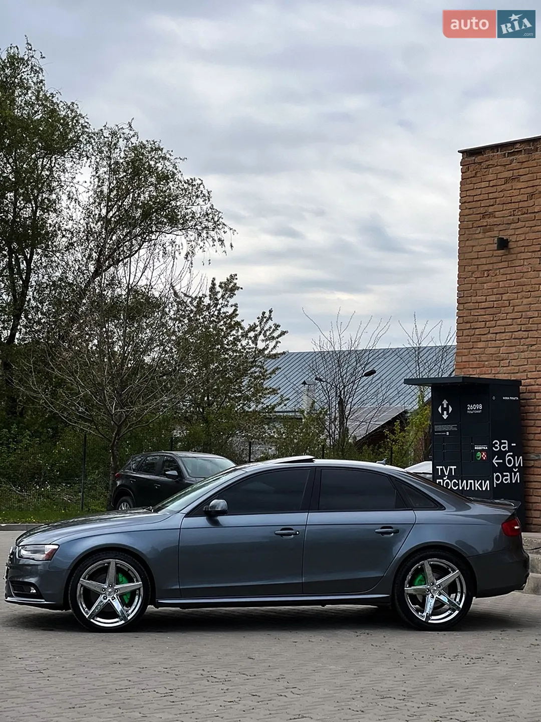 Audi A4 2012 VIN WAUBFCFL1DN005725 фото оголошення 5 з 27