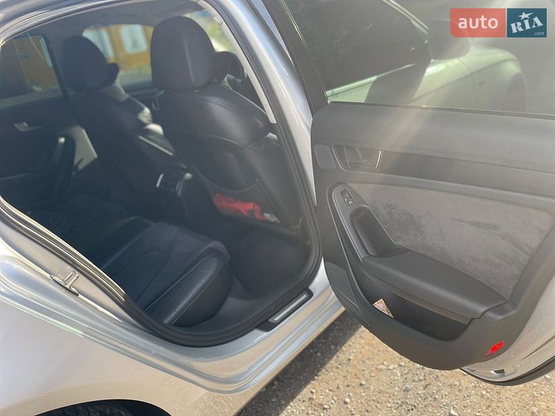 Седан Audi A4 2008 в Хусте