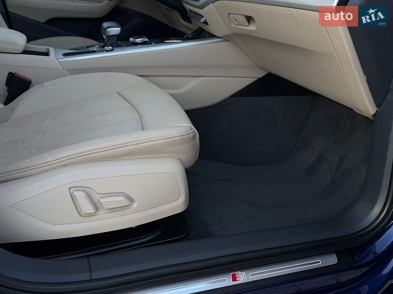Седан Audi A4 2018 в Кременчуці