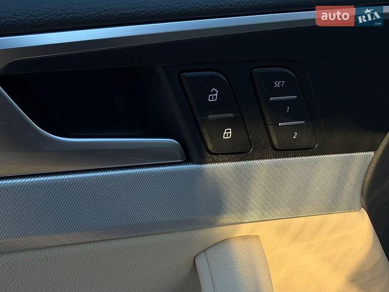 Седан Audi A4 2018 в Кременчуці