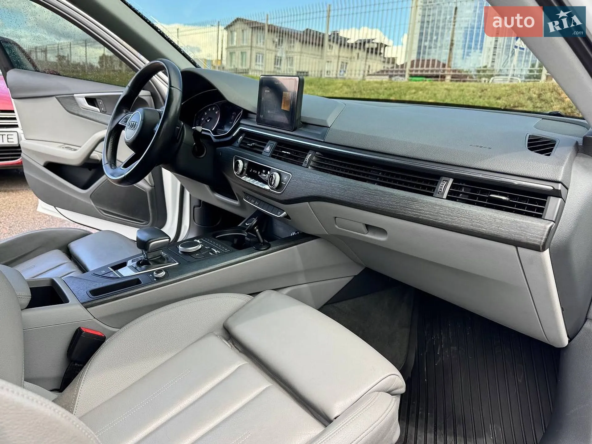 2015 Audi A4 - мініатюра 28