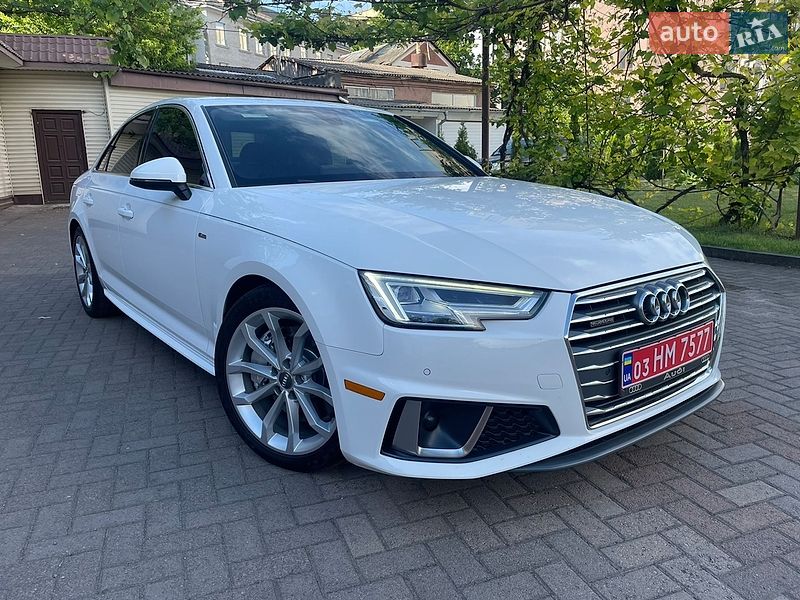 Седан Audi A4 2019 в Ровно