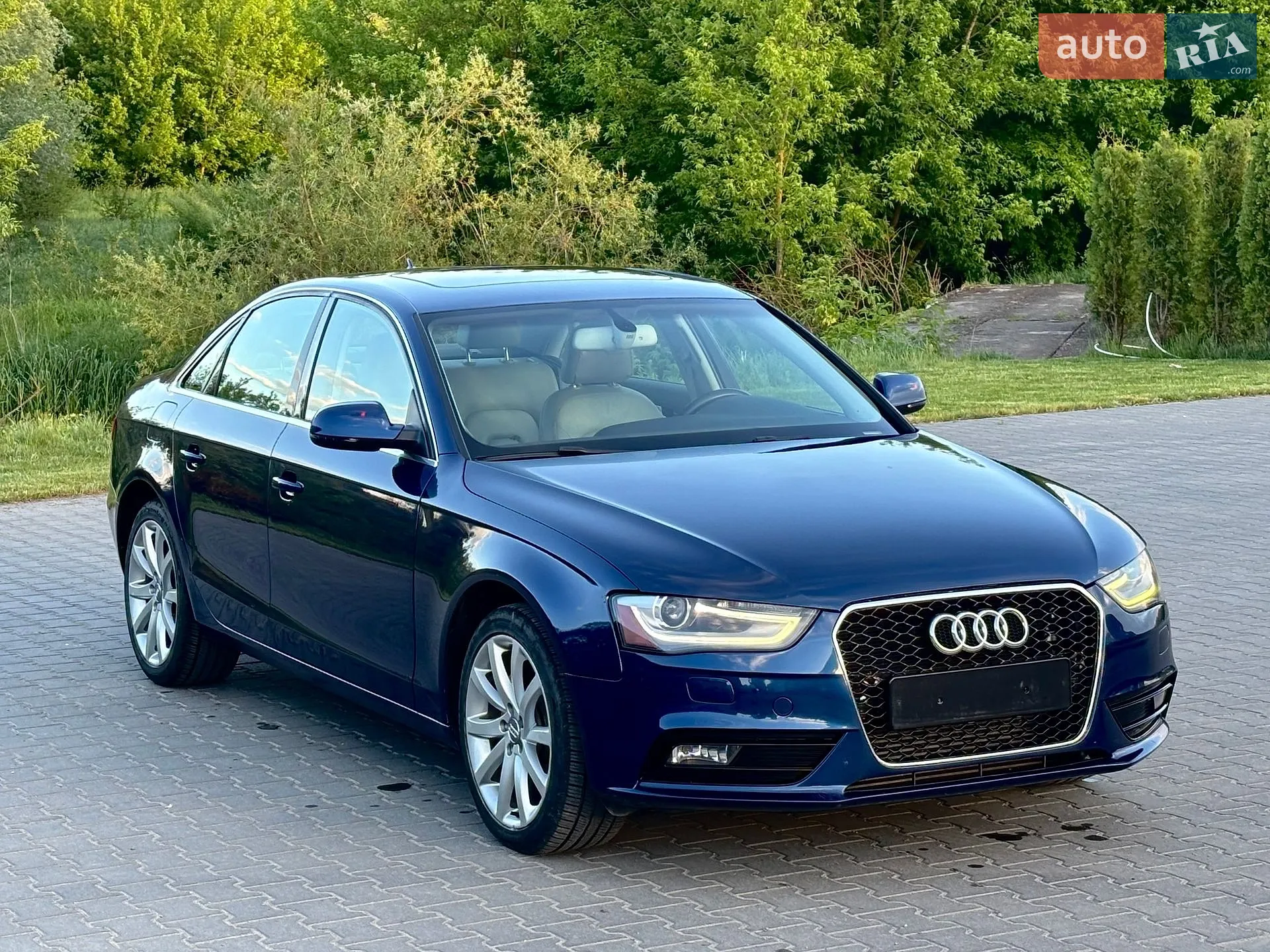 2012 Audi A4 - мініатюра 2