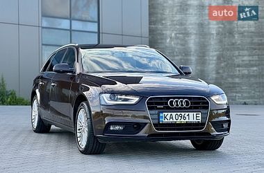 Універсал Audi A4 2015 в Чернівцях