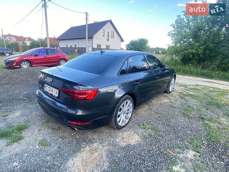 Седан Audi A4 2016 в Луцке
