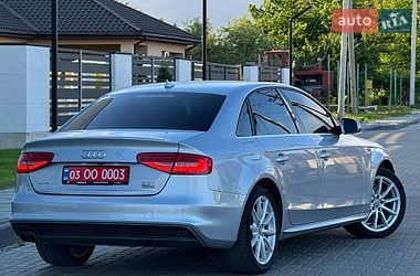 Седан Audi A4 2015 в Луцке