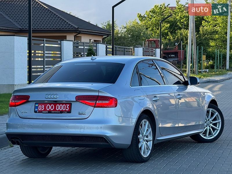 Седан Audi A4 2015 в Луцке