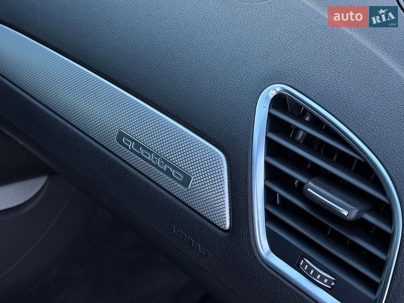 Седан Audi A4 2015 в Луцке