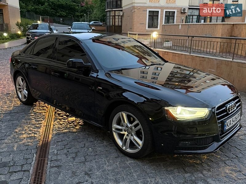 Седан Audi A4 2015 в Киеве