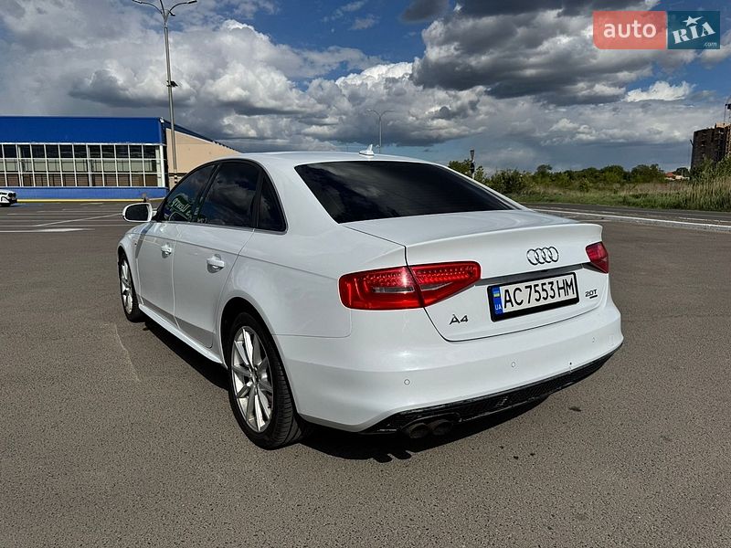 Седан Audi A4 2013 в Луцке