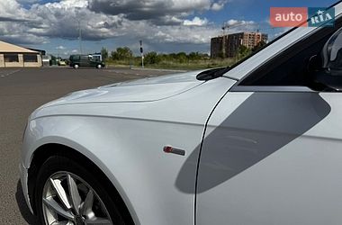 Седан Audi A4 2013 в Луцке