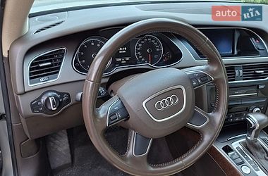 Седан Audi A4 2013 в Киеве