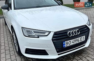 Седан Audi A4 2017 в Львові