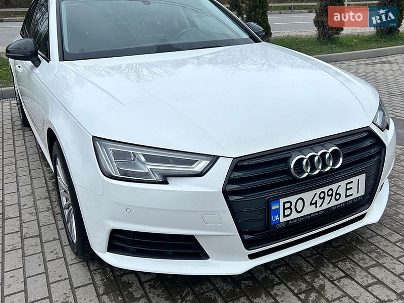Седан Audi A4 2017 в Львові
