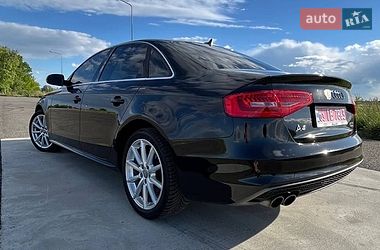 Седан Audi A4 2015 в Ковелі