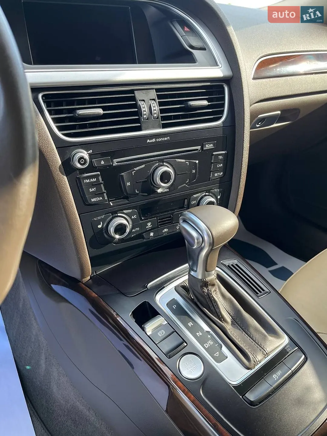2015 Audi A4 - мініатюра 13