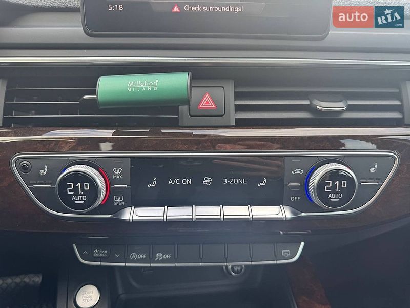 Седан Audi A4 2019 в Киеве
