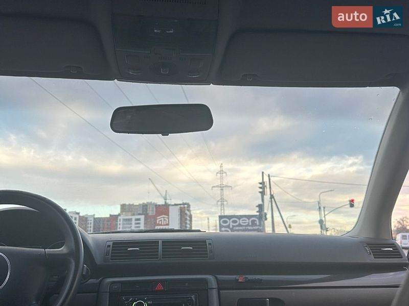 Седан Audi A4 2001 в Луцьку