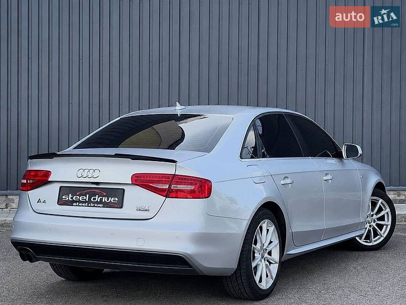 Седан Audi A4 2015 в Николаеве