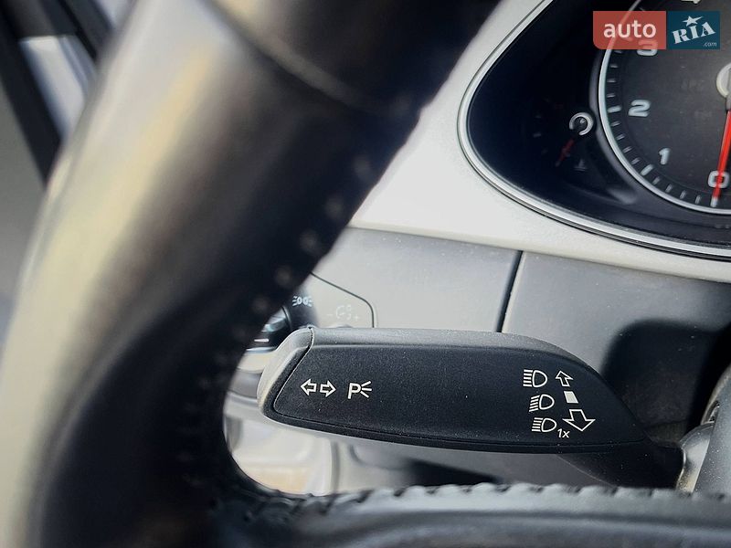 Седан Audi A4 2015 в Николаеве