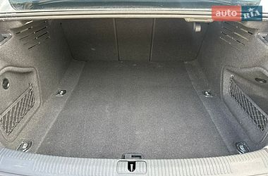 Седан Audi A4 2017 в Львові