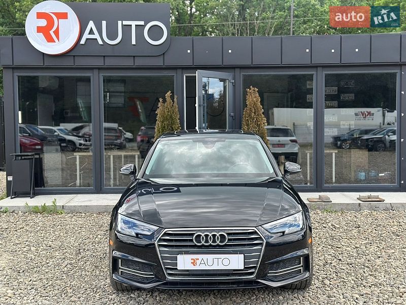 Седан Audi A4 2017 в Львові