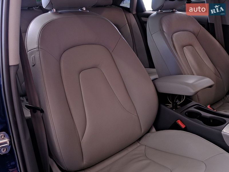 Седан Audi A4 2013 в Одессе