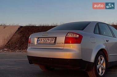 Седан Audi A4 2002 в Краснограді