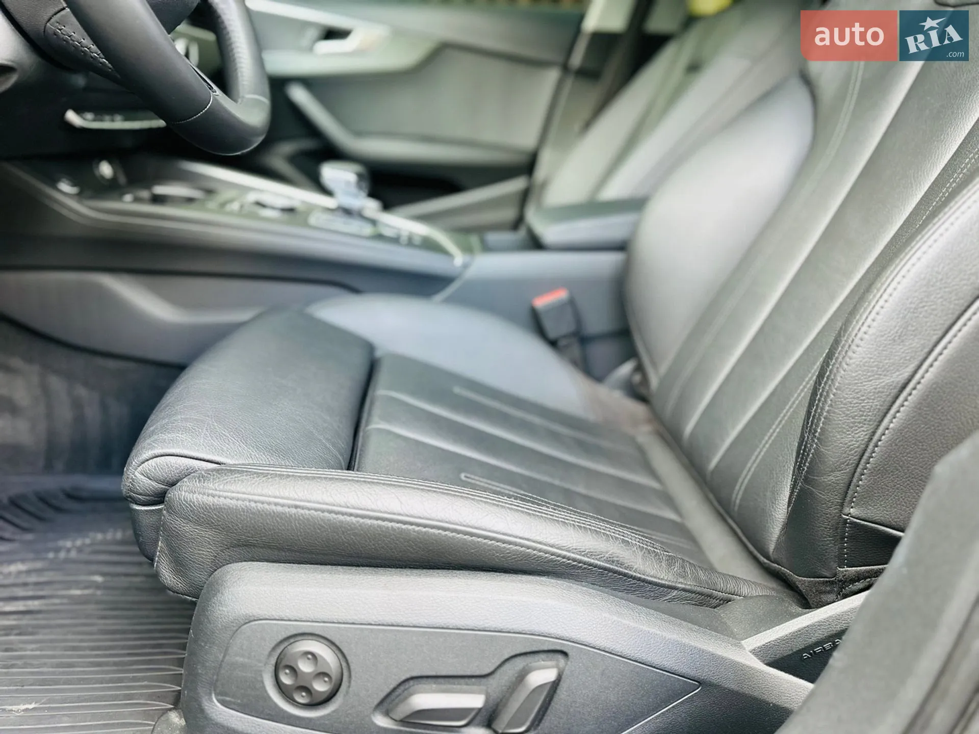 2016 Audi A4 - мініатюра 19