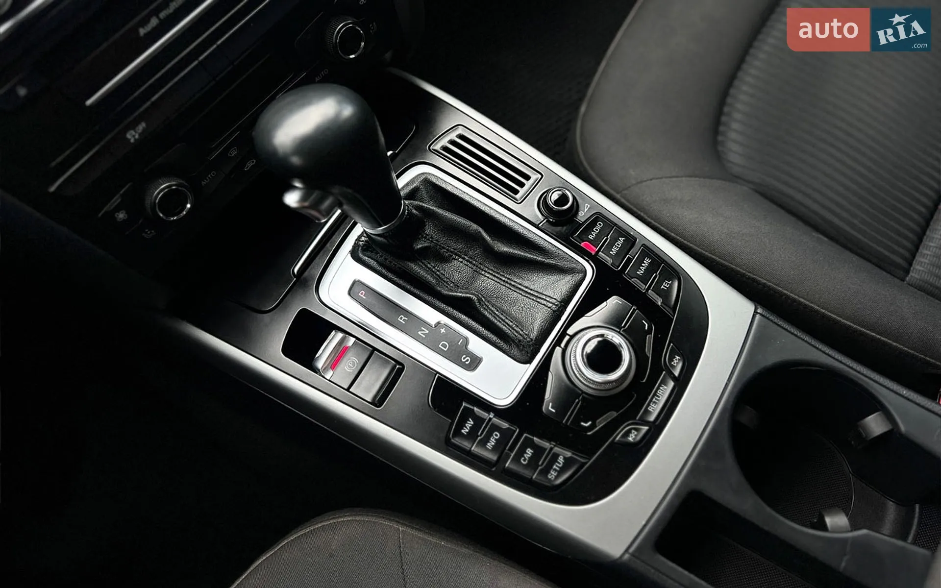 2010 Audi A4 - мініатюра 19