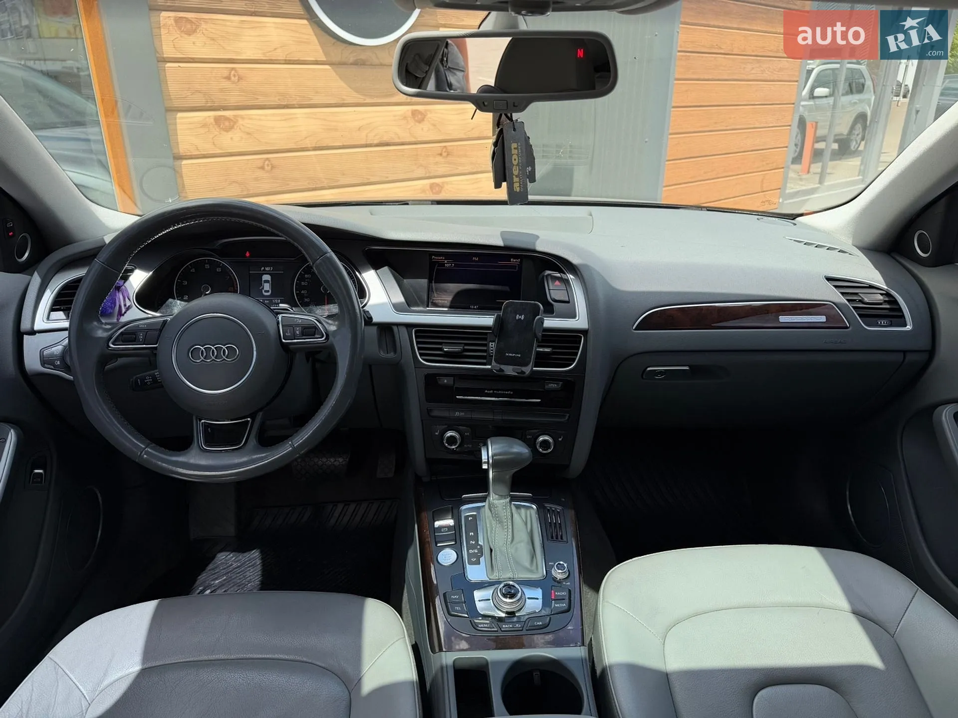 2015 Audi A4 - мініатюра 13
