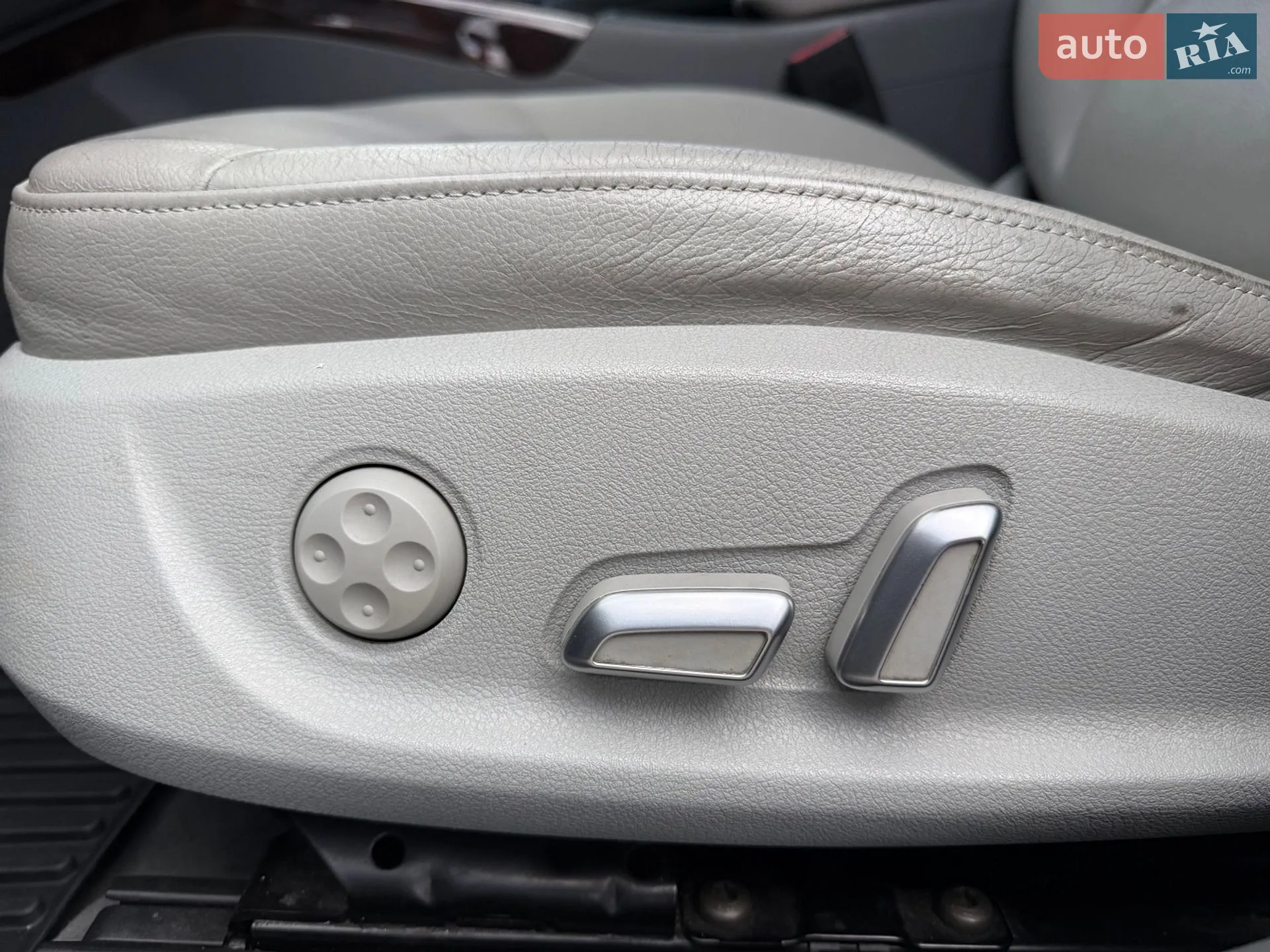 2015 Audi A4 - мініатюра 26