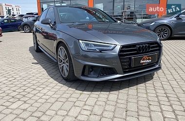 Седан Audi A4 2019 в Львове