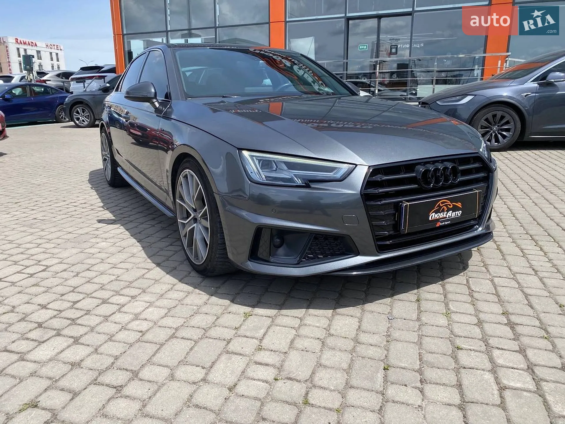 2019 Audi A4 - фото 1