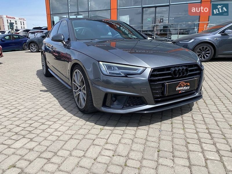 Audi A4 2019