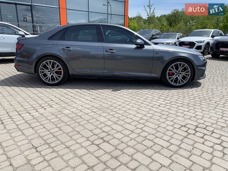 Седан Audi A4 2019 в Львове